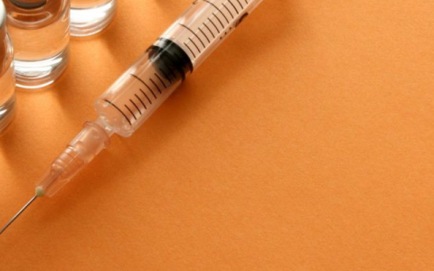 打黄热疫苗三年内不能要孩子？打黄热疫苗影响生育吗？