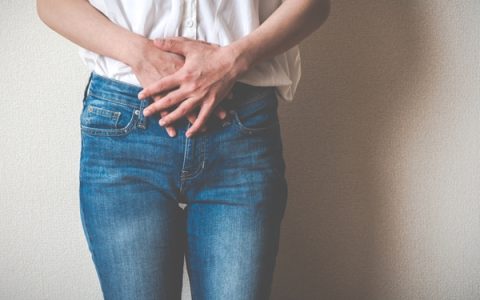 50岁的女人同房之后后点血正常吗？围绝经期出血必须排除恶性病变【不到60岁男人无性生活正常吗】