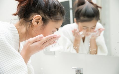 同房之后出血什么原因？宫颈病变三阶梯筛查：TCT→阴道镜→活检【同房后出血什么】