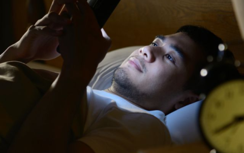 熬夜是猝死的隐形杀手？揭开猝死的原因！
