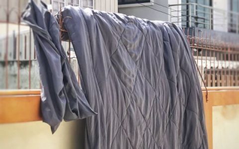 怎么样快速除螨虫？紧急处理螨虫滋生的4个高效技巧！