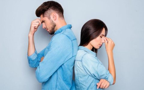经常用手揉眼睛的危害？保护眼睛的小建议