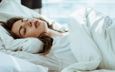 八小时睡眠论是真的吗 常见的睡眠误区有哪些