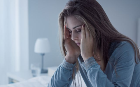 总是失眠怎么办？记住以下5大疗法，治疗失眠效果好！