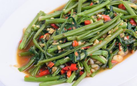 白露季节吃什么菜最养生（养生餐桌上要多准备什么）