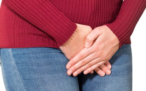 女性三角区阴毛分布较高正常吗（医学解析与健康认知指南）