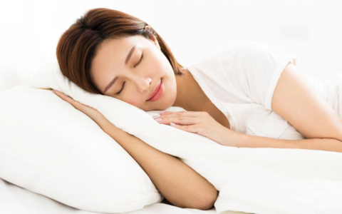 睡觉眼睛闭不紧正常吗，了解常见生理状态