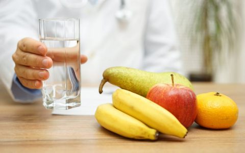 把香蕉掐入桃子里会怎么样？实测揭秘：口感、安全与科学原理全解析