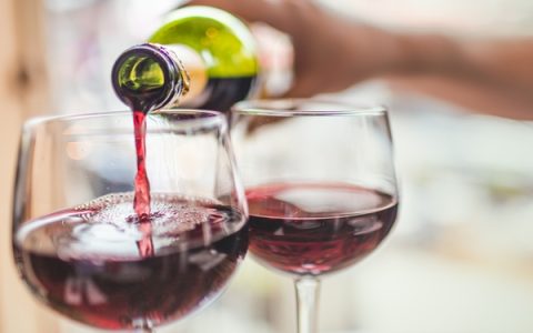 三级产区和二级产区的定义与区别：读懂葡萄酒标背后的地理密码