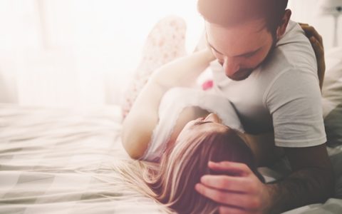 男性为什么喜欢撞击宫颈呢（探讨生理感受与两性差异）